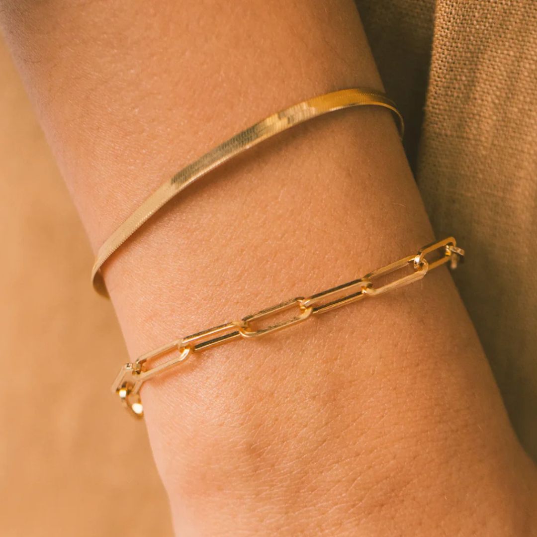 ELODIE Gold Paperclip Bracelet